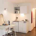 Practical studio in the heart of La Défense