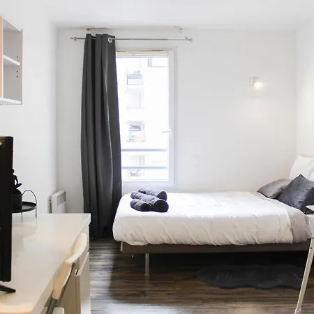 Practical In The Heart Of La Defense *